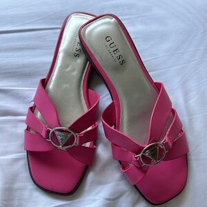 Guess sandal